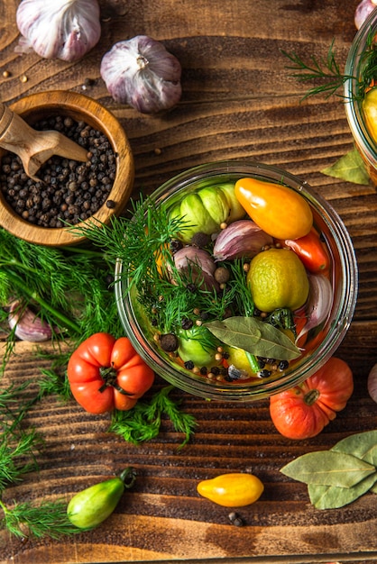 Składniki na blacie kuchennym